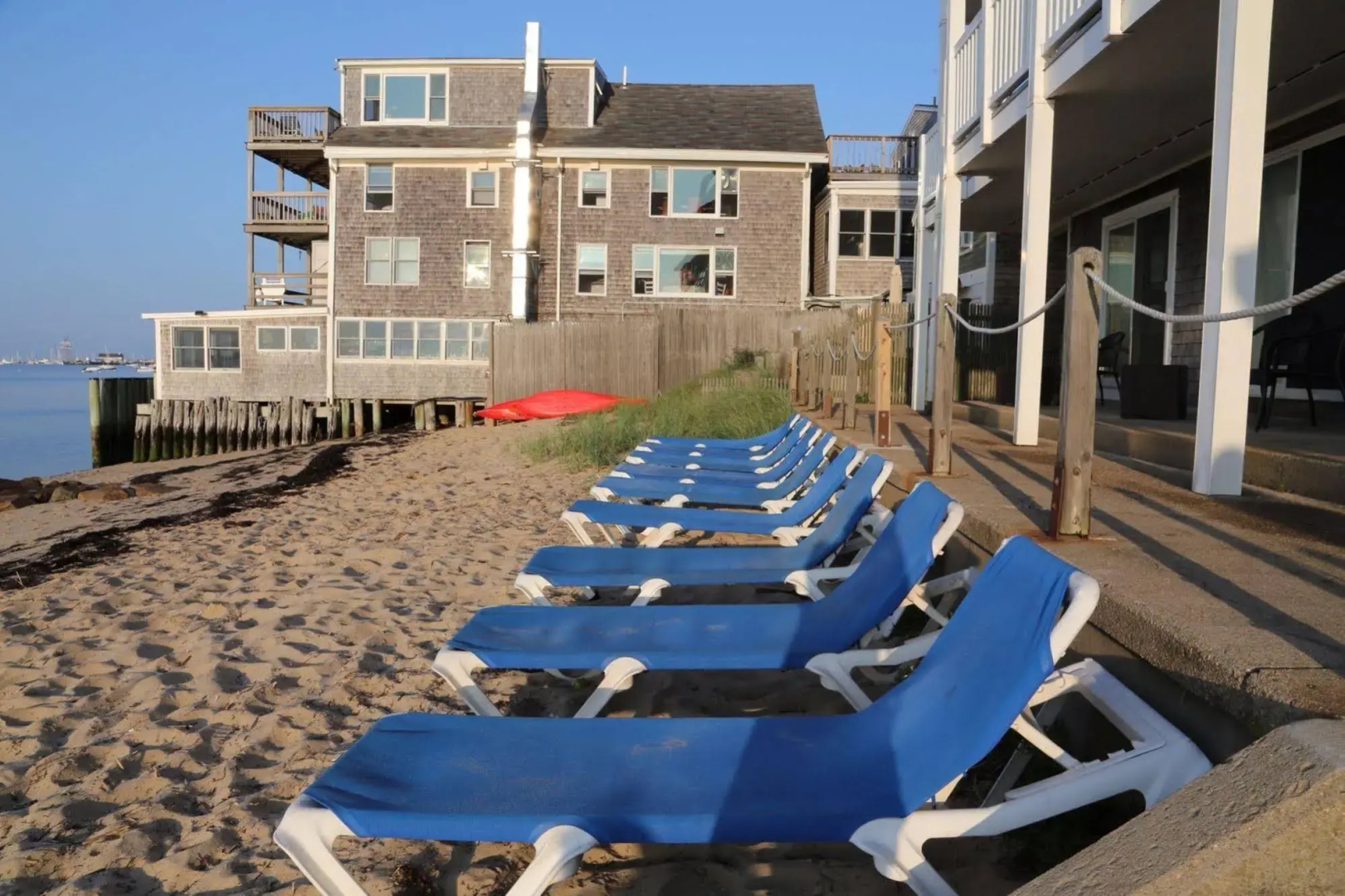 Surfside Hotel and Suites
