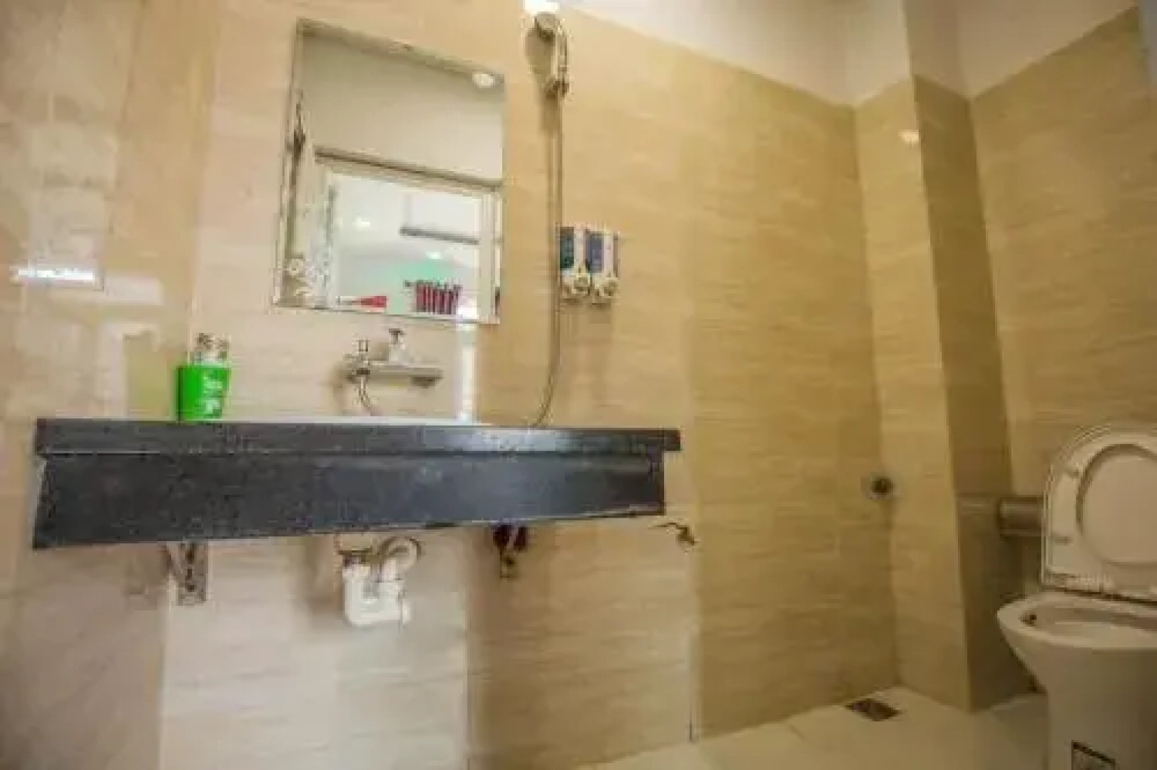 An Binh 2 Hotel BG - by BAY LUXURY