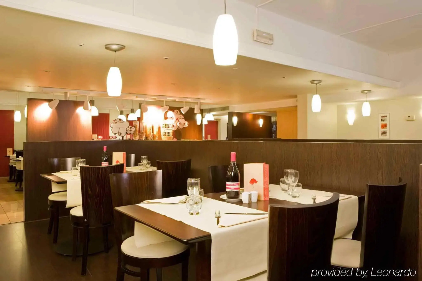 Отель Mermoz Paris Le Bourget