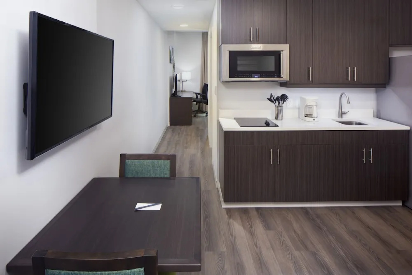 Star Suites: An Extended Stay Hotel