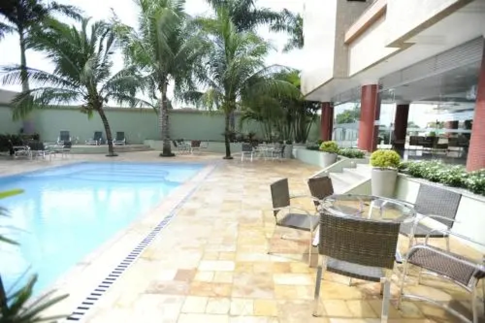 Mavil Plaza