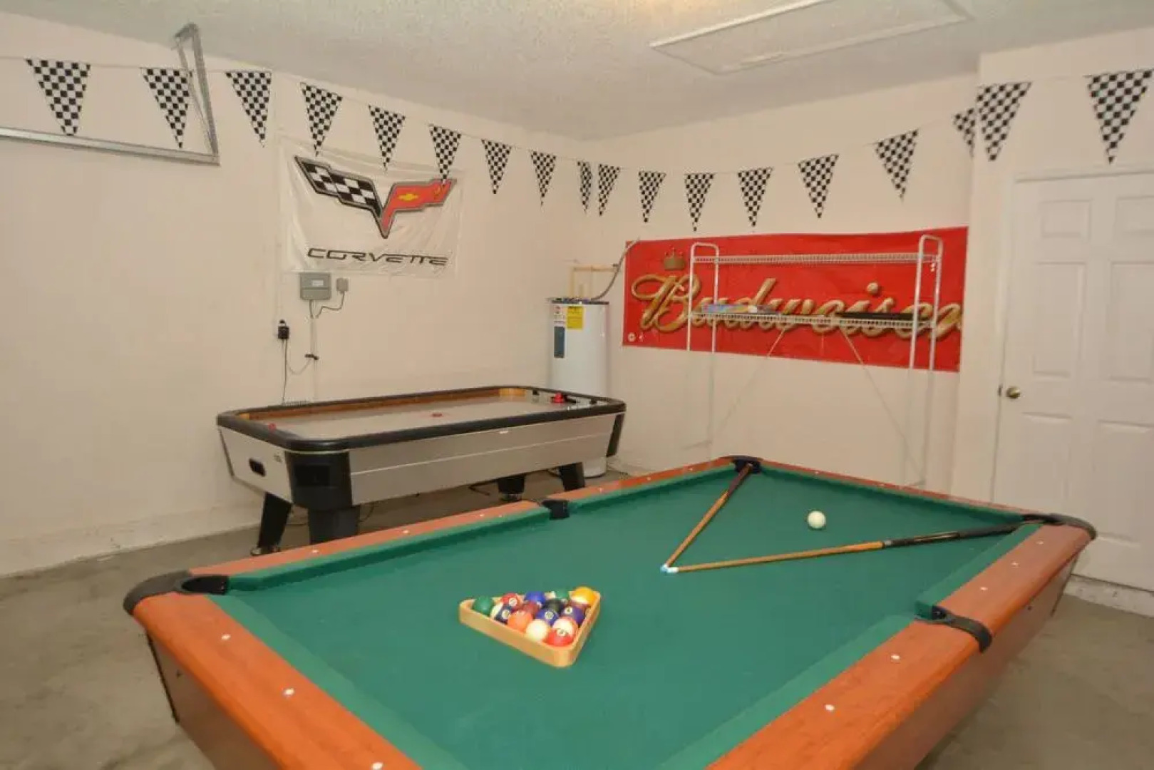 525 Sunset Ridge 5 Br villa by RedAwning