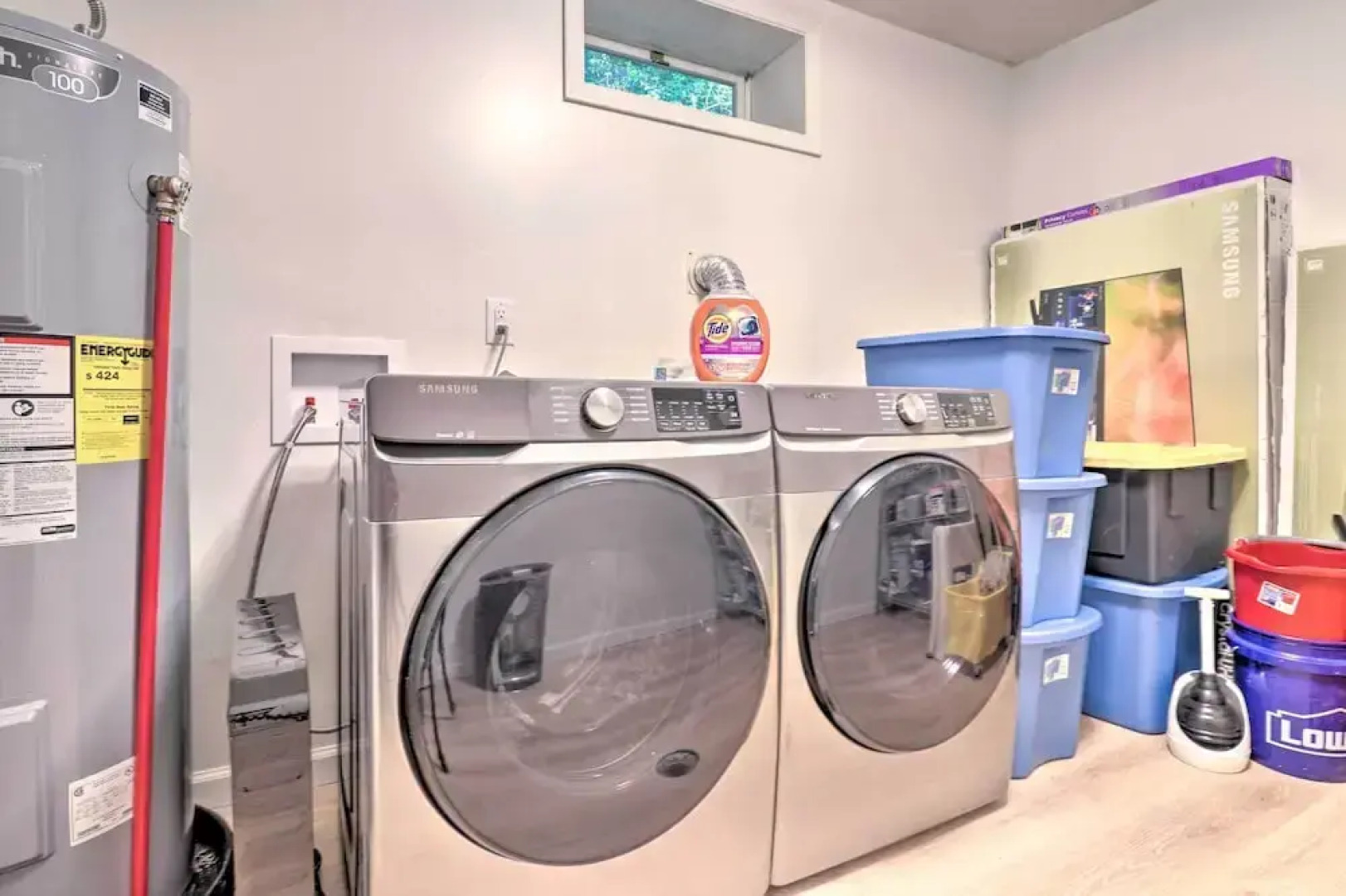 Game Room + Fire Pit: Weaverville Family Home!