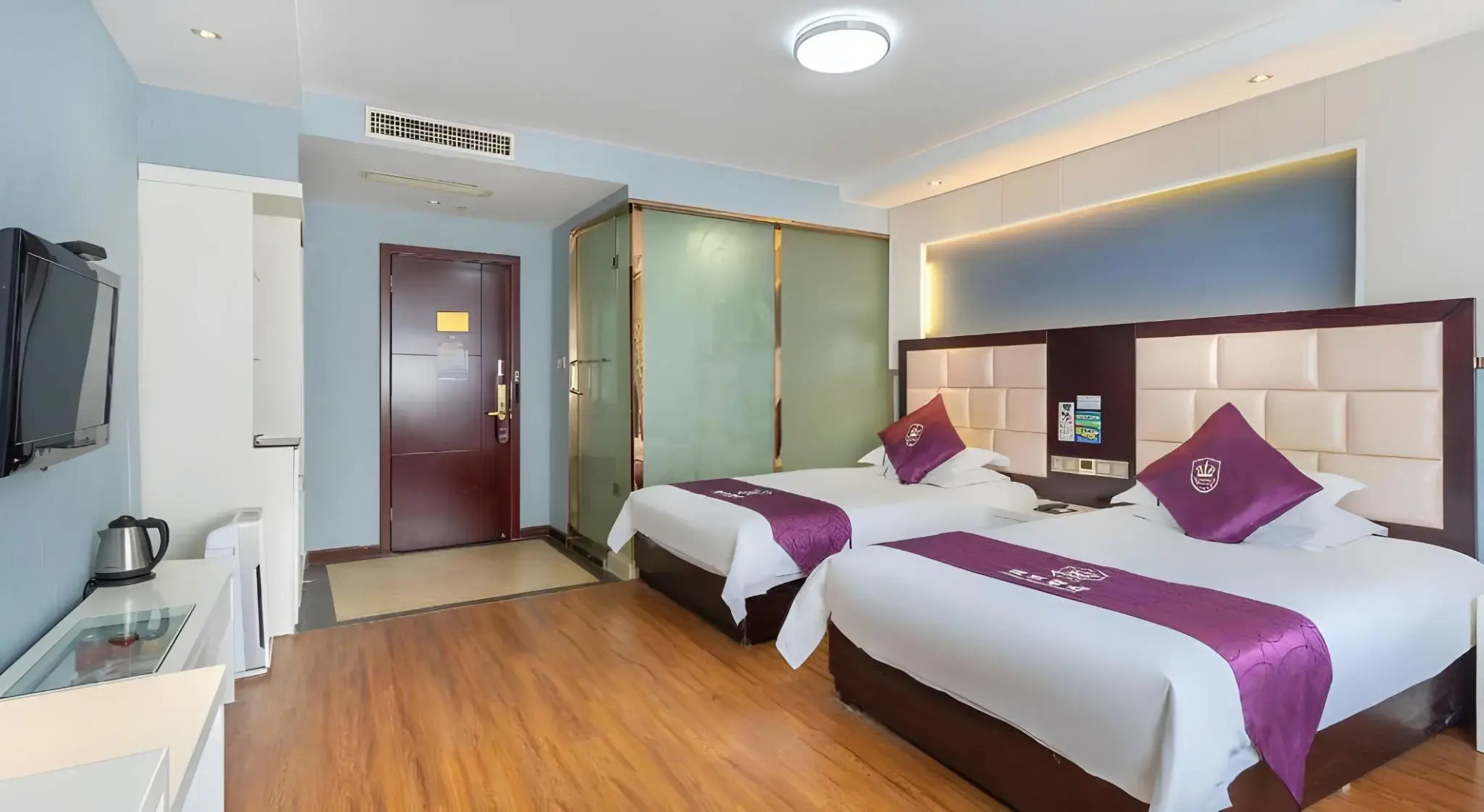 Rong Le Business Hotel