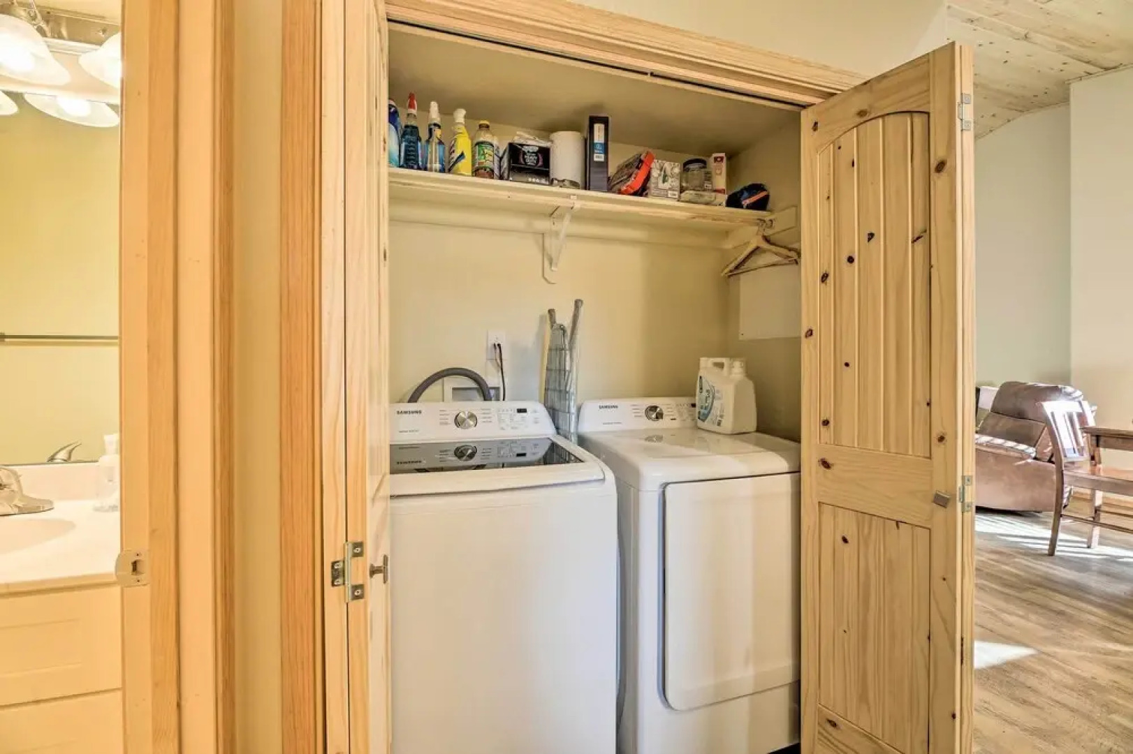 Cozy Show Low Cabin w/ Golfing & Paved Hiking!