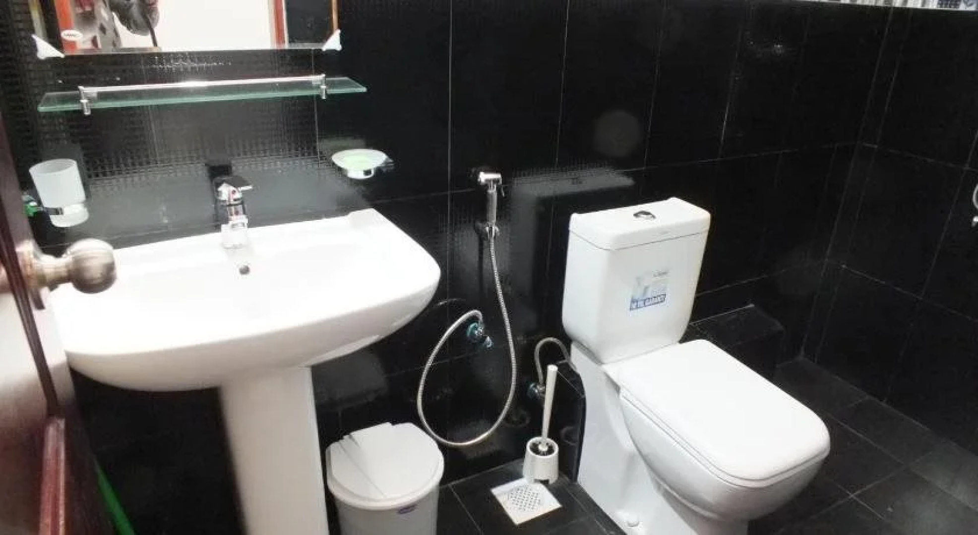 Hiltonia Luxury Apartments (Seagull Residencies)