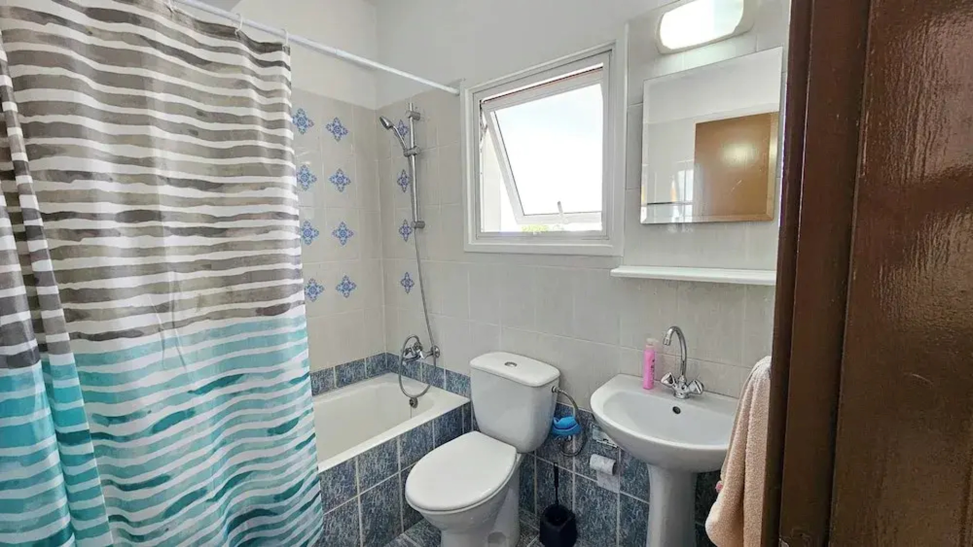 Seaview Sanctuary House