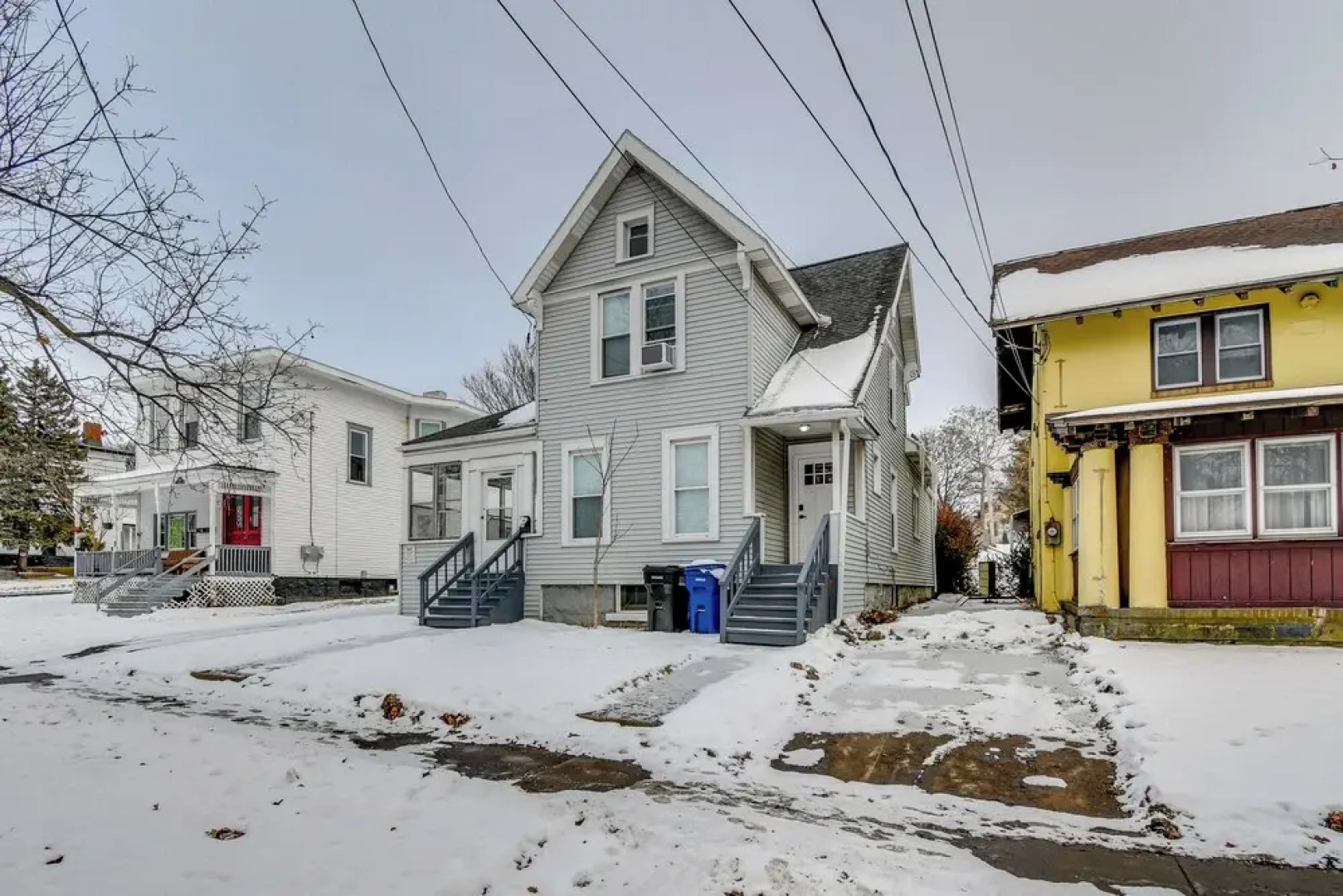 2 Mi to Dtwn Syracuse: Cozy Updated Apt!