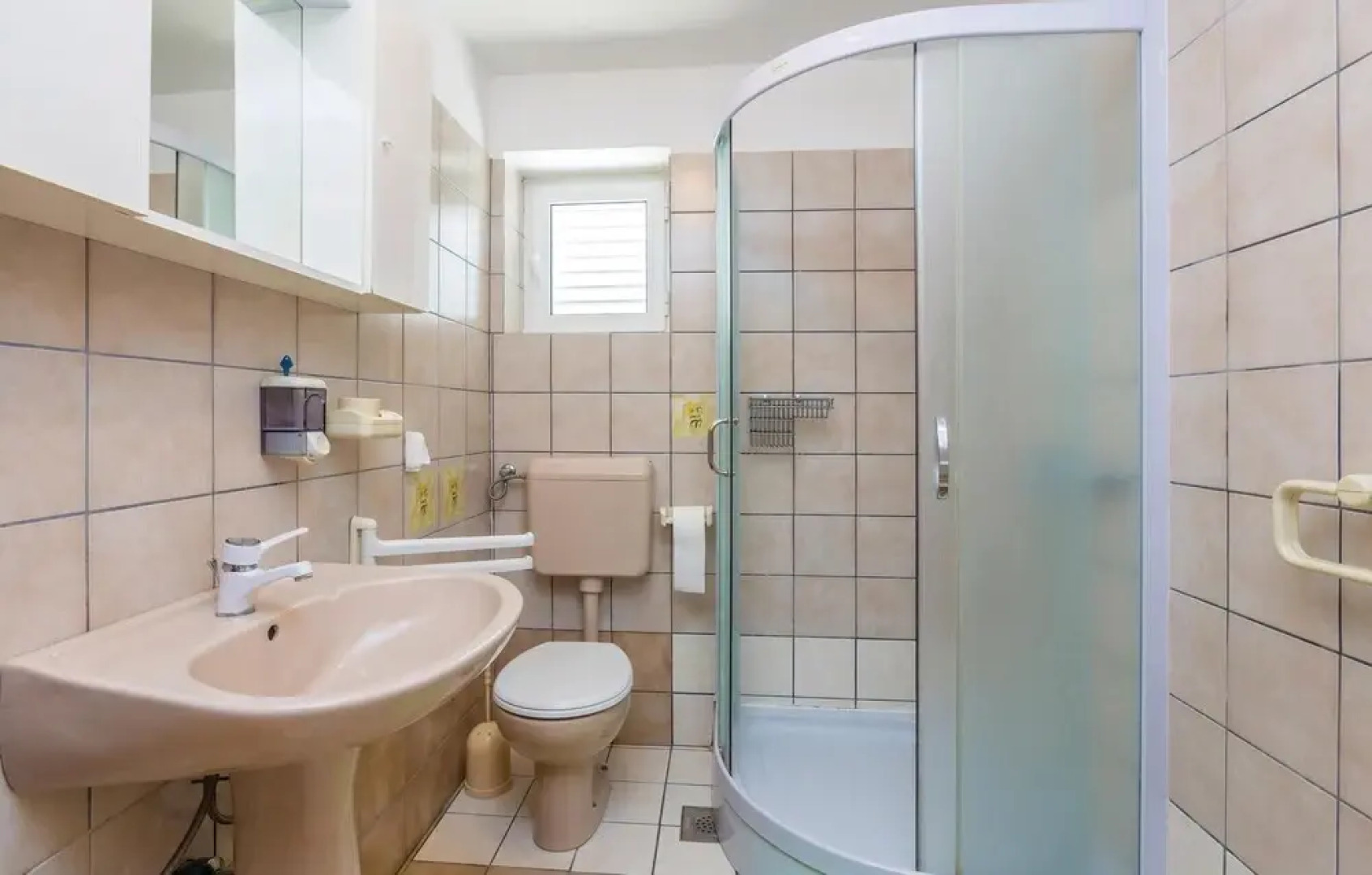 Amazing Home in Poljica With Wifi and 4 Bedrooms