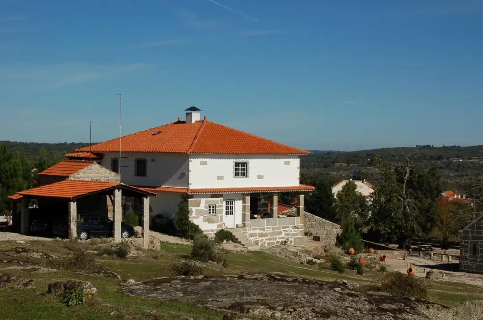 House With 4 Bedrooms in Vila Fernando, With Wonderful Mountain View, Pool Access, Furnished Garden