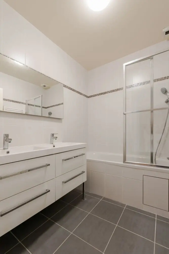 B&B House in Disneyland