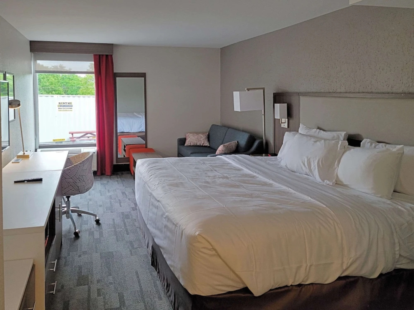 Quality Inn & Suites Outlet Village