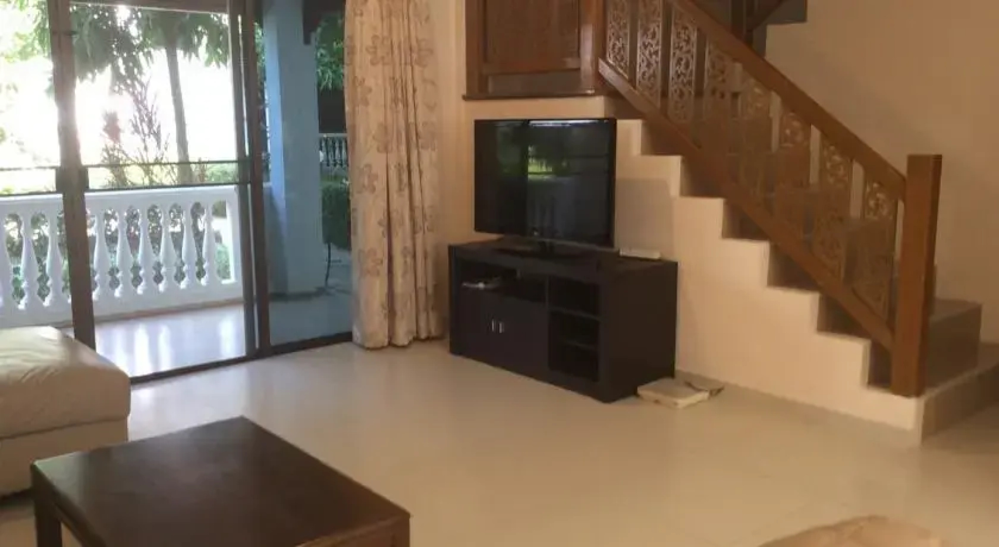 Baan Somprasong Condominium