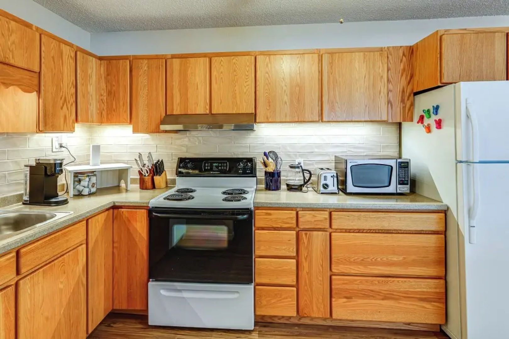 Riverside Retreat: Cozy Fairbanks Home w/ View