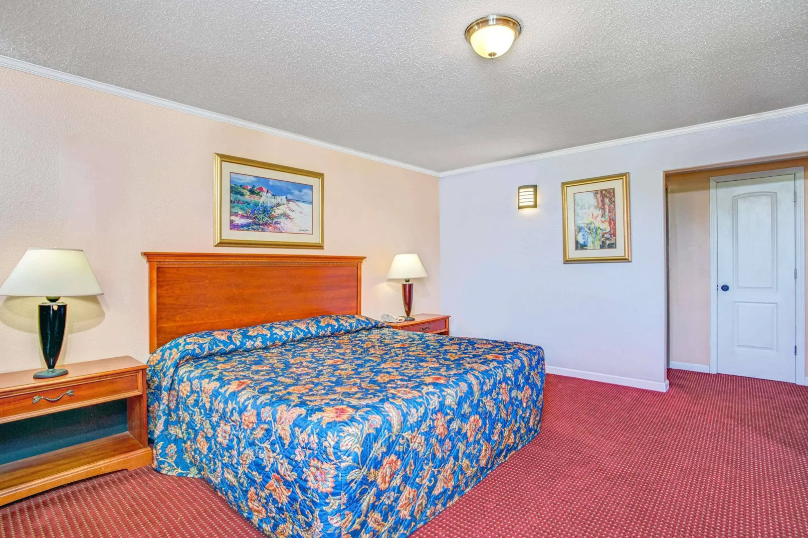 Red Roof Inn Suffolk