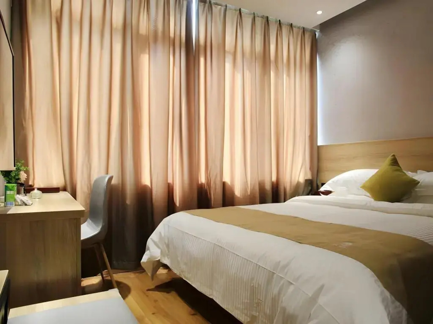 Vatica Fuzhou West Second Ring Road Xihu Park Hotel