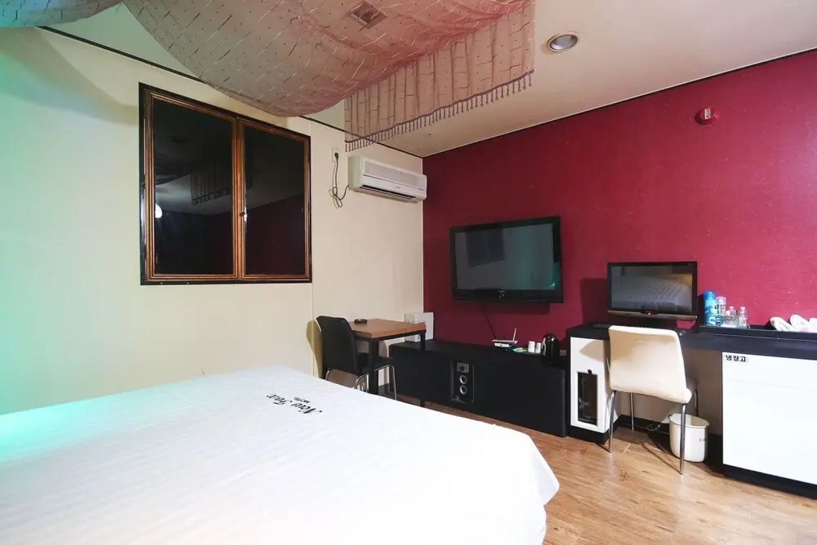 Gunsan Fox Tourist Hotel