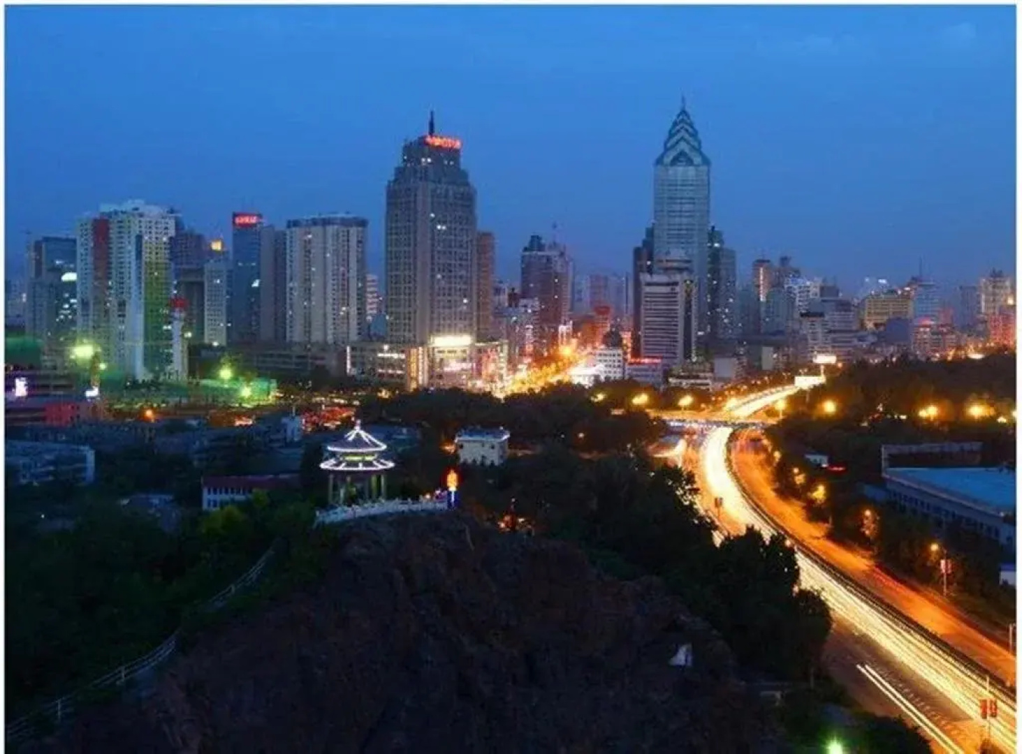 Urumqi Wenyuan Hotel