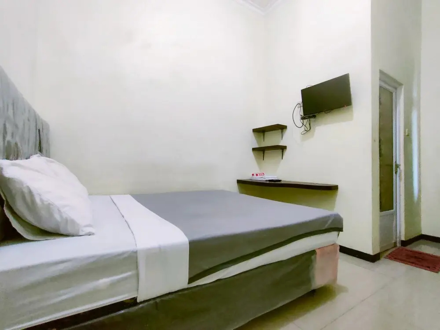 Djati Homestay Redpartner near Gor Djarum Kudus