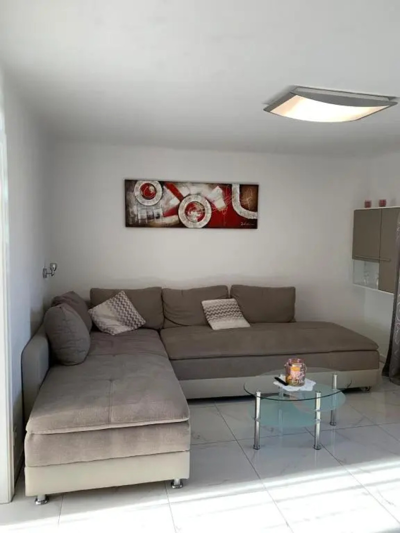 Moderne 2 Zimmer Wohnung mit Vollausstattung