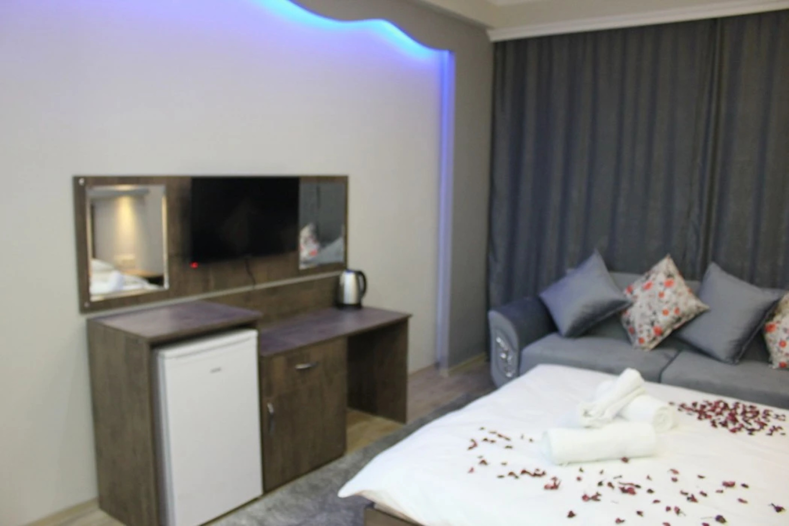 Rays Hotel