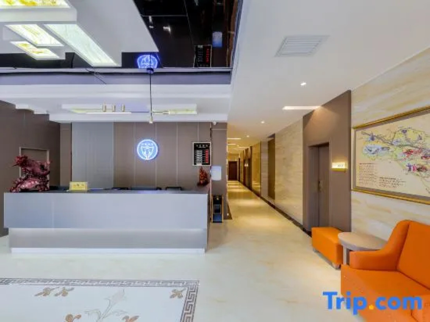 Vientiane Taoyuan Holiday Hotel (Colorful Danxia Scenic Area Branch)