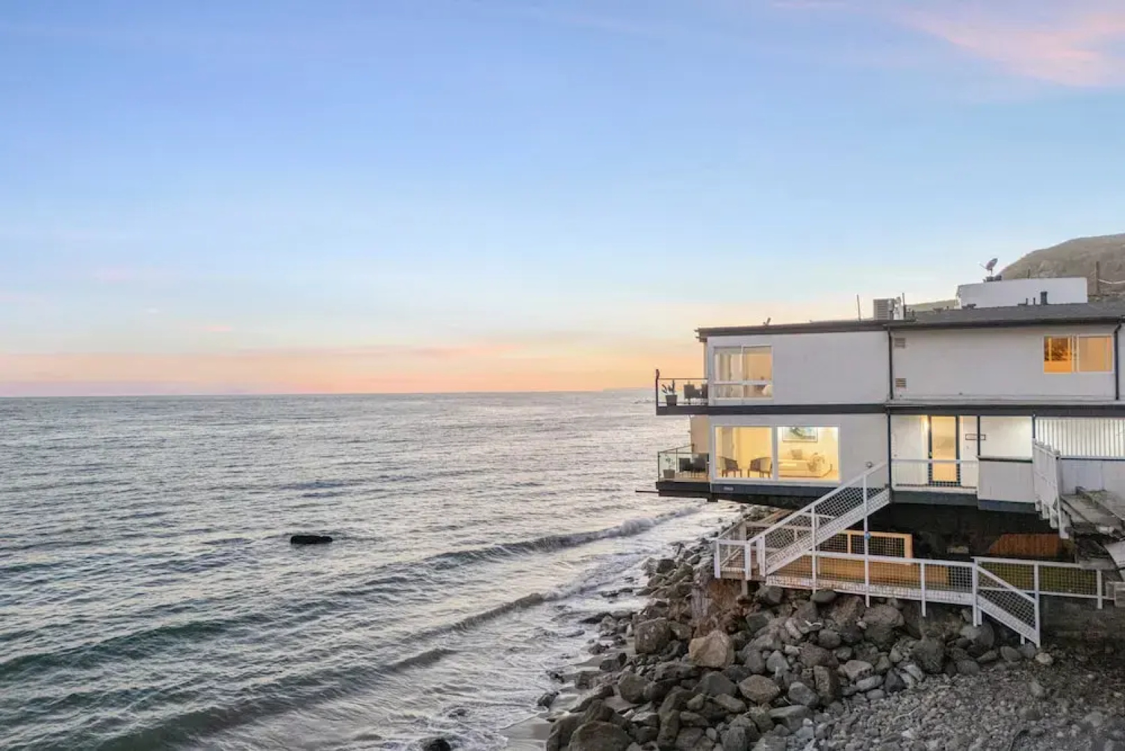 Big Rock Beach Retreat With Oceanfront Balconies, Direct Beach Access & Sweeping Sunset Views Pacific Coast Outlook by Avantstay