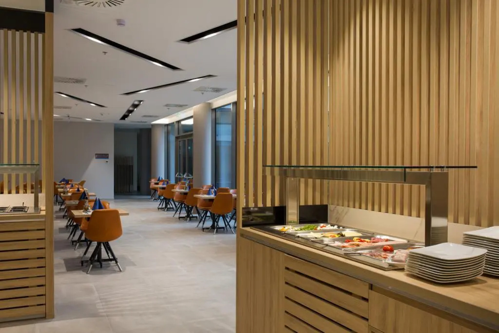 Akeah Verdi Budapest