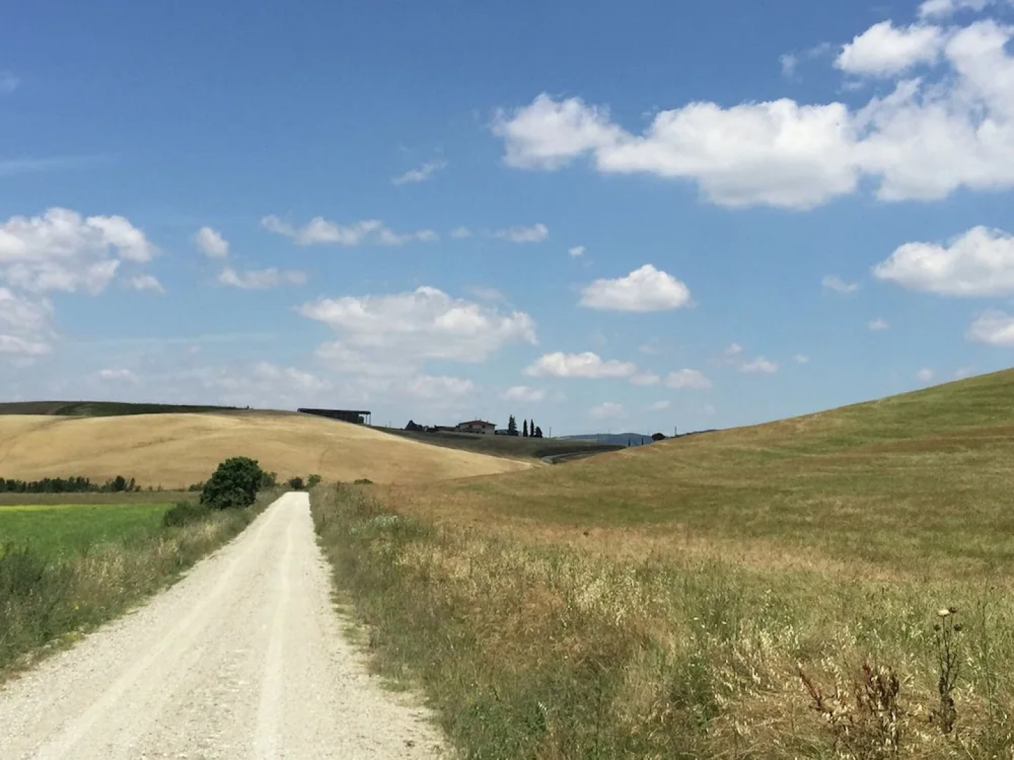 Farmhouse on a hill in the breathtaking Tuscan countryside