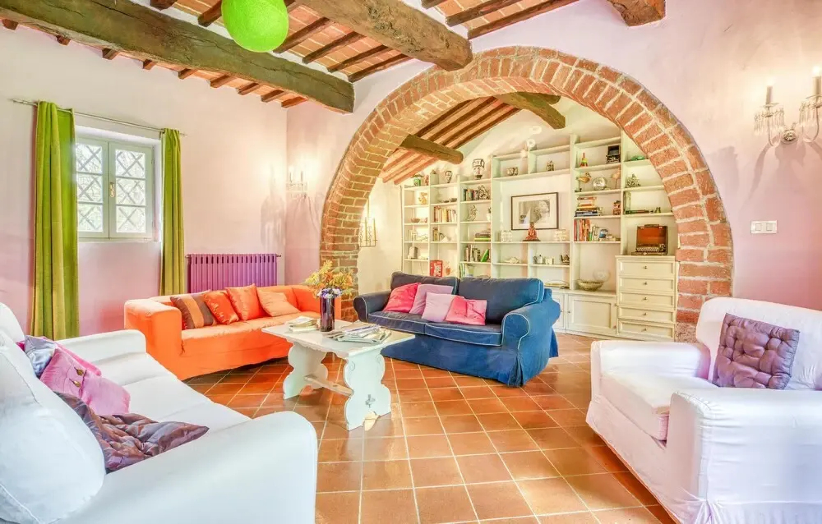 Beautiful Home in Foiano With 5 Bedrooms, Wifi and Outdoor Swimming Pool