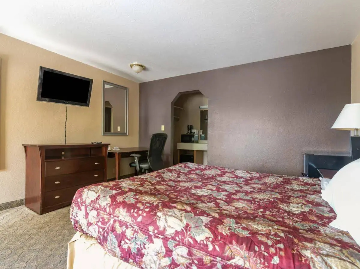 OYO Hotel Medford North OR