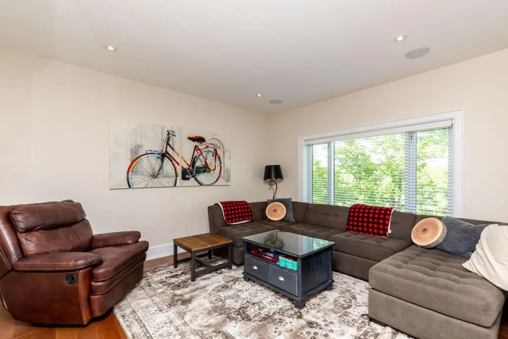 Villa Vista - Fabulous new Home Overlooking the Golf Course in Port Carling