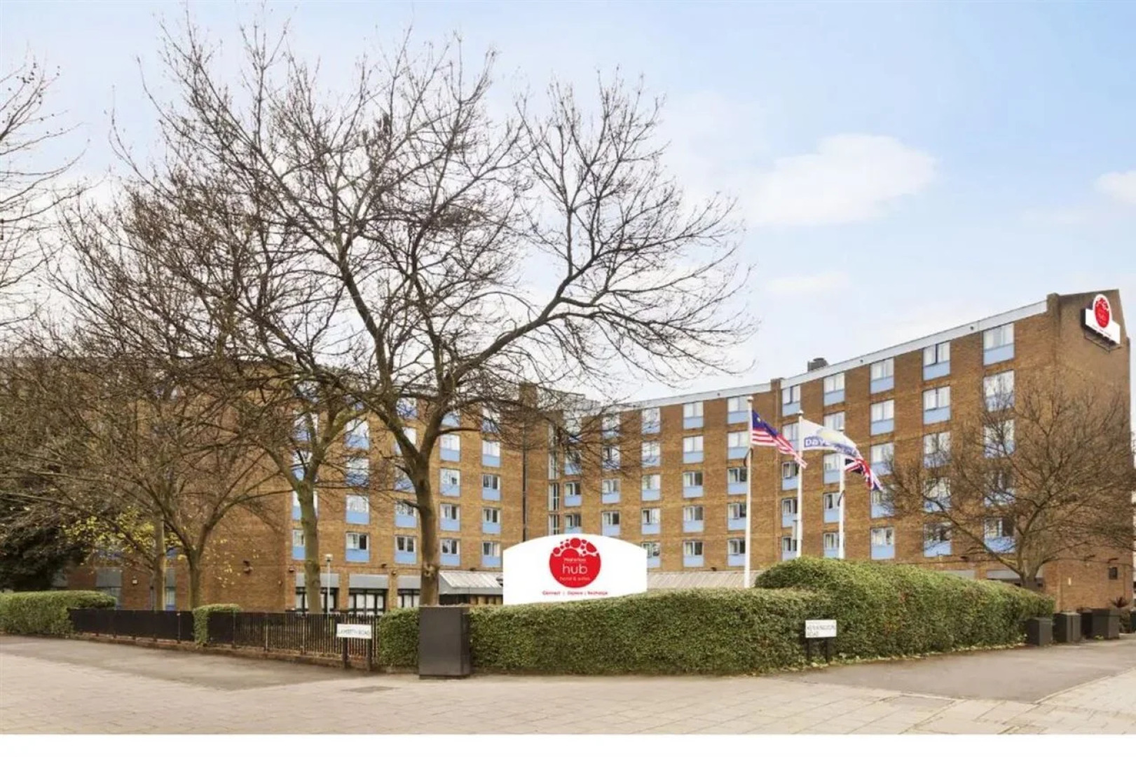 Waterloo Hub Hotel & Suites