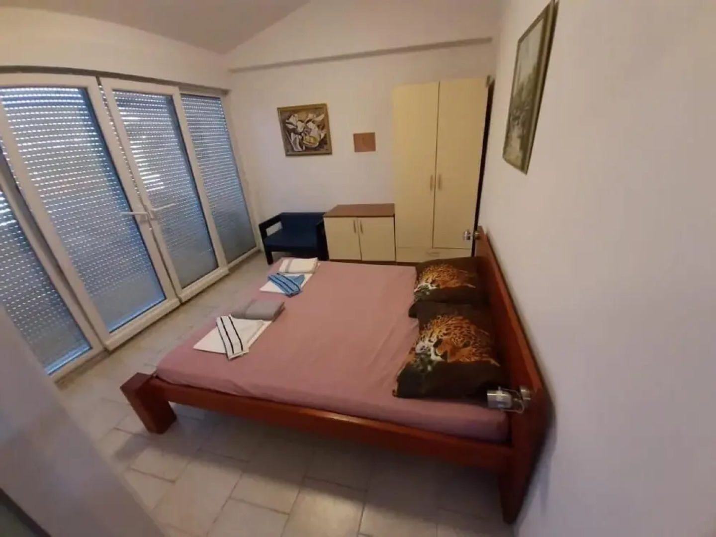 Robi - 100 Meters to the Beach - A2