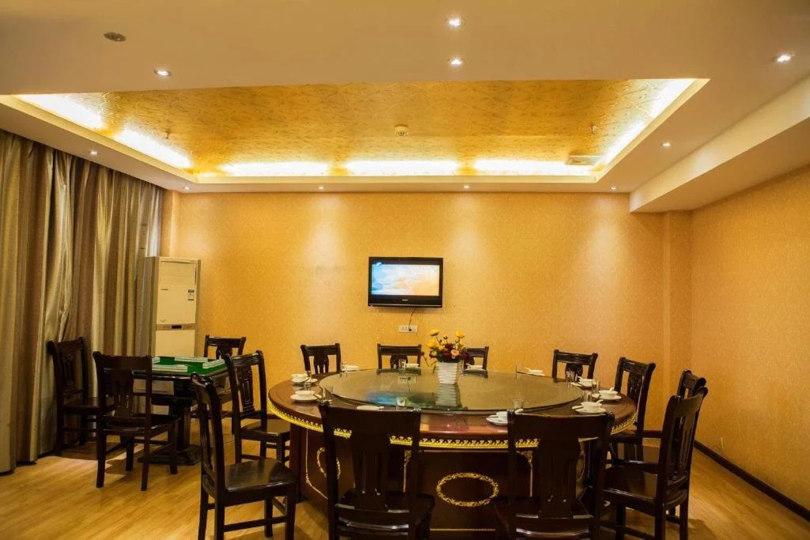 Wudangshan Jiale Business Hotel