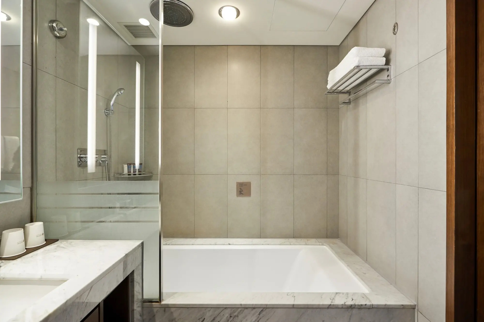 Lotte City Hotel Gimpo Airport