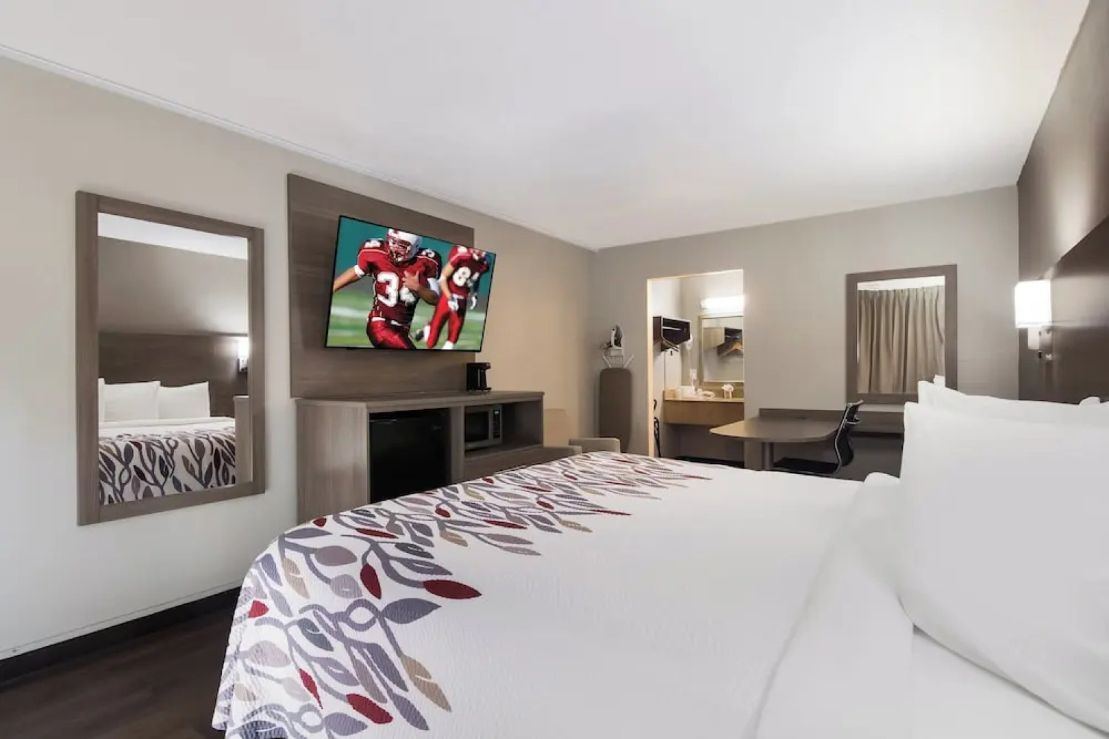 Hometowne Studios By Red Roof Vero Beach - I-95