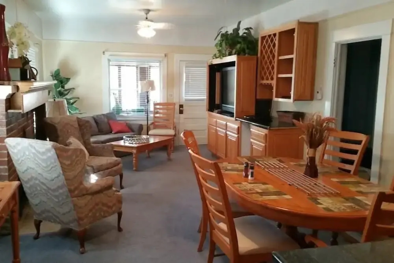 Historic SmartHome- King 1-5 Beds