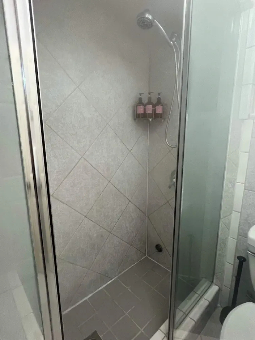 Monterey Park Retreat: Spectacular Views & Comfort