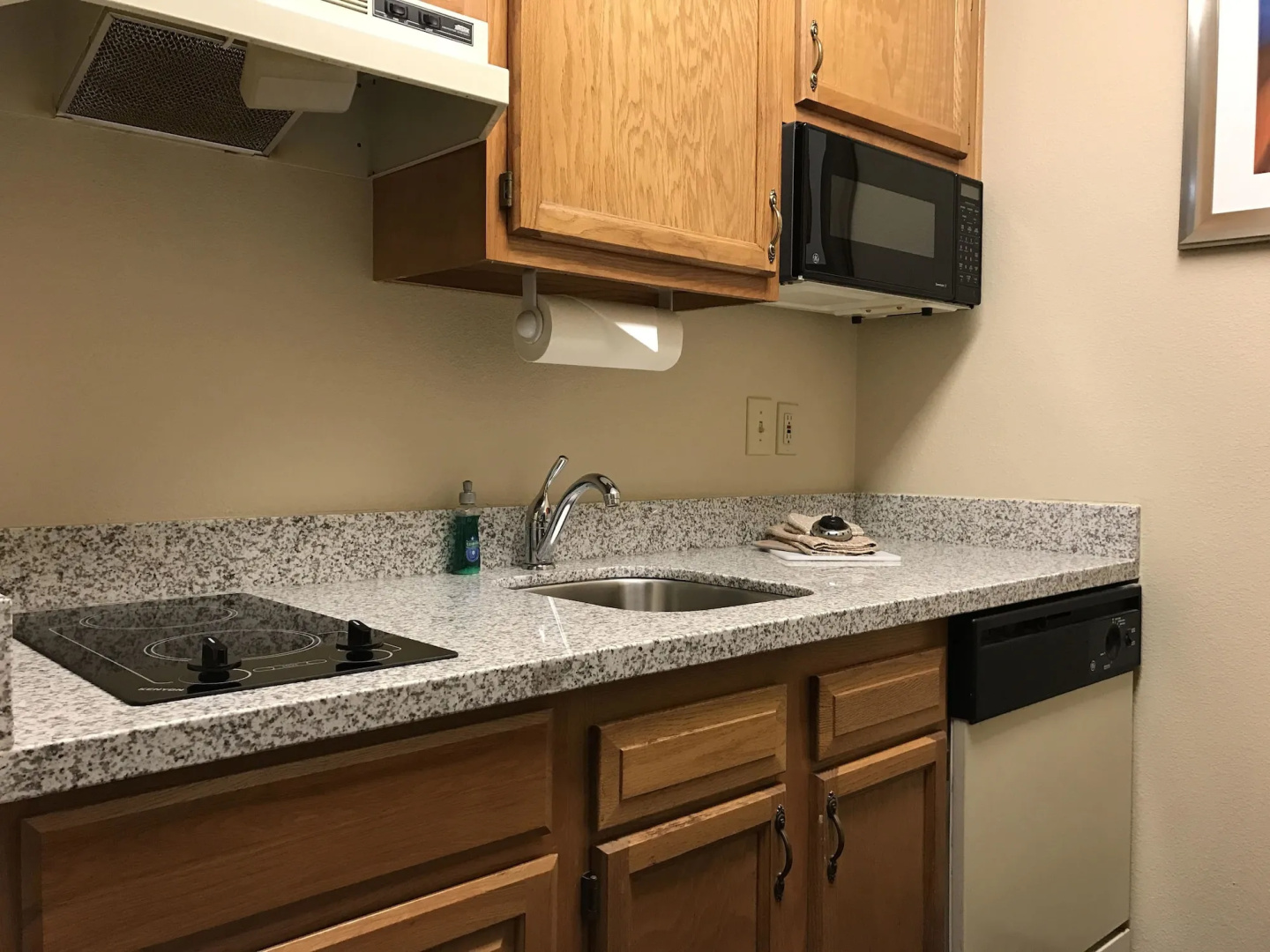 Hawthorn Suites by Wyndham Louisville North