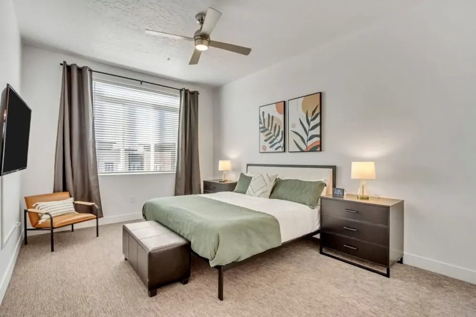 Stunning Corporate Housing - Hill Afb - Davis Conf