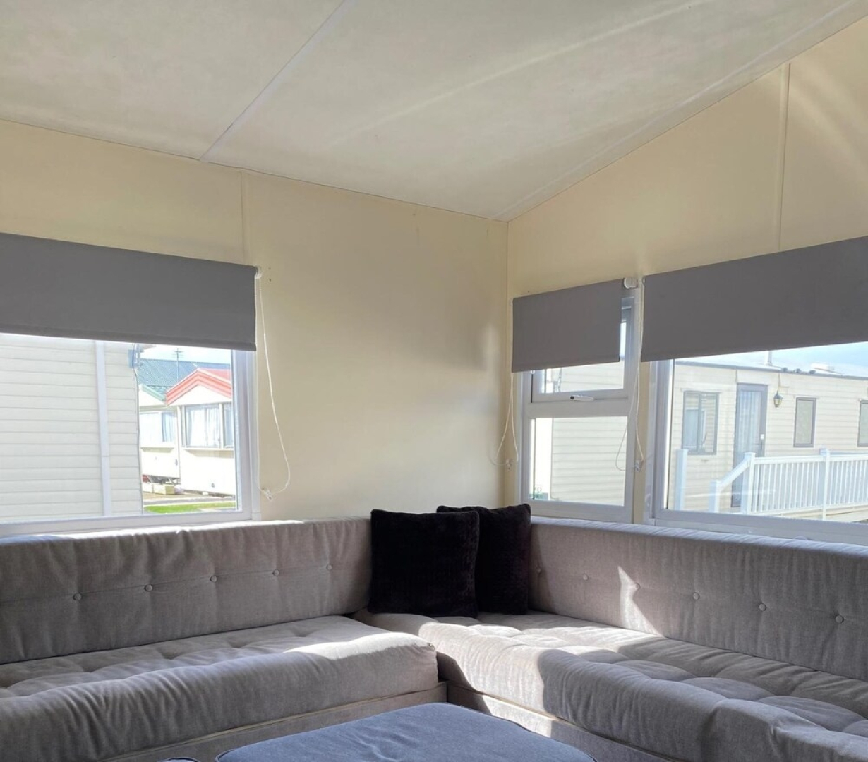 Caravan With Decking at Lyons Robinhood