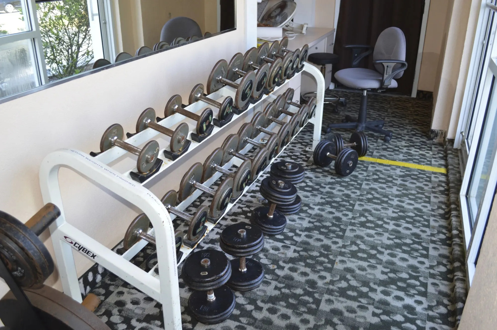 The White Sands Oceanfront Resort & Spa