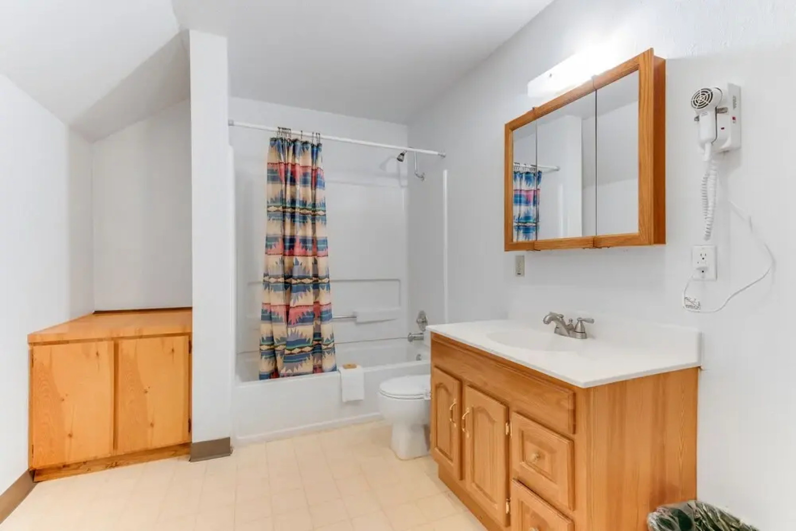 Dolores Mountain Inn