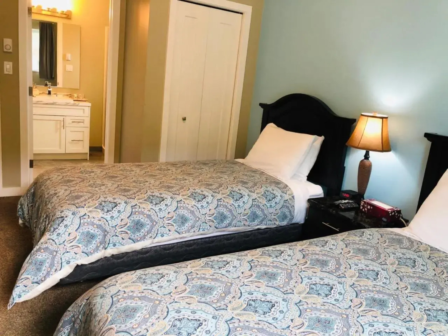 Downtown Whitehorse Deluxe 2 Bedroom Condo