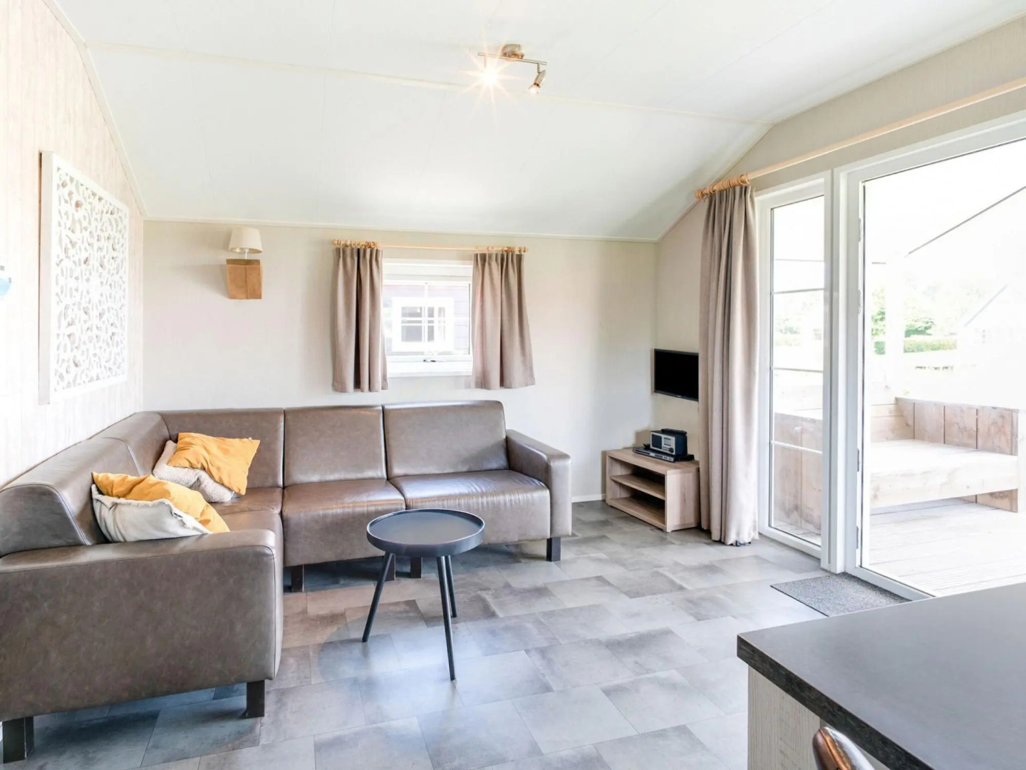 Glamping With Veranda Over Water