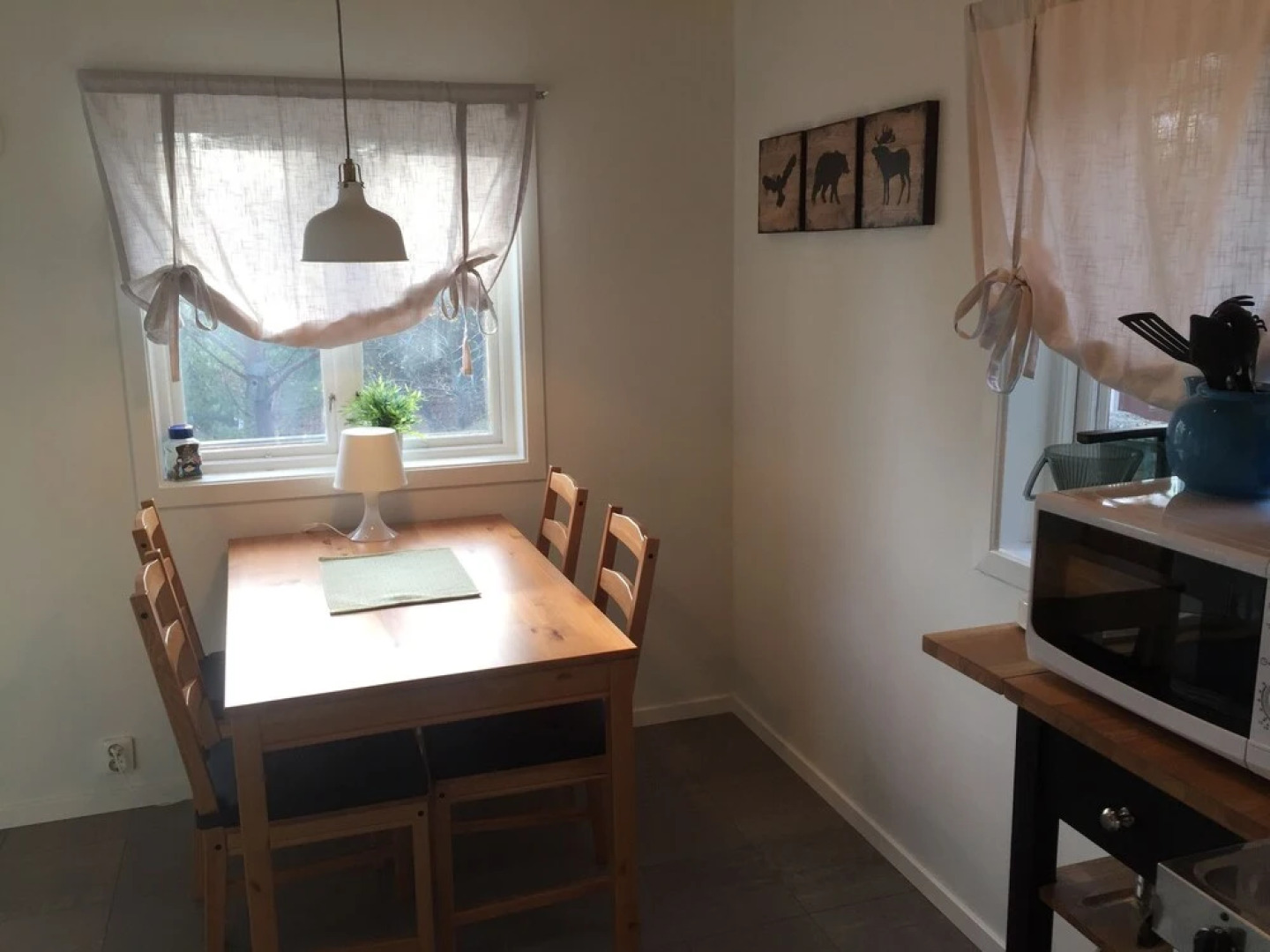 Lövhagens Café & Vandrarhem