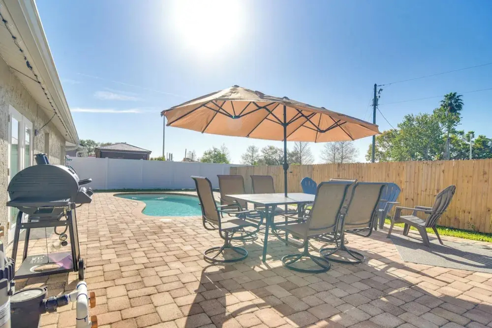 Pet-friendly Home w/ Pool & BBQ in Largo