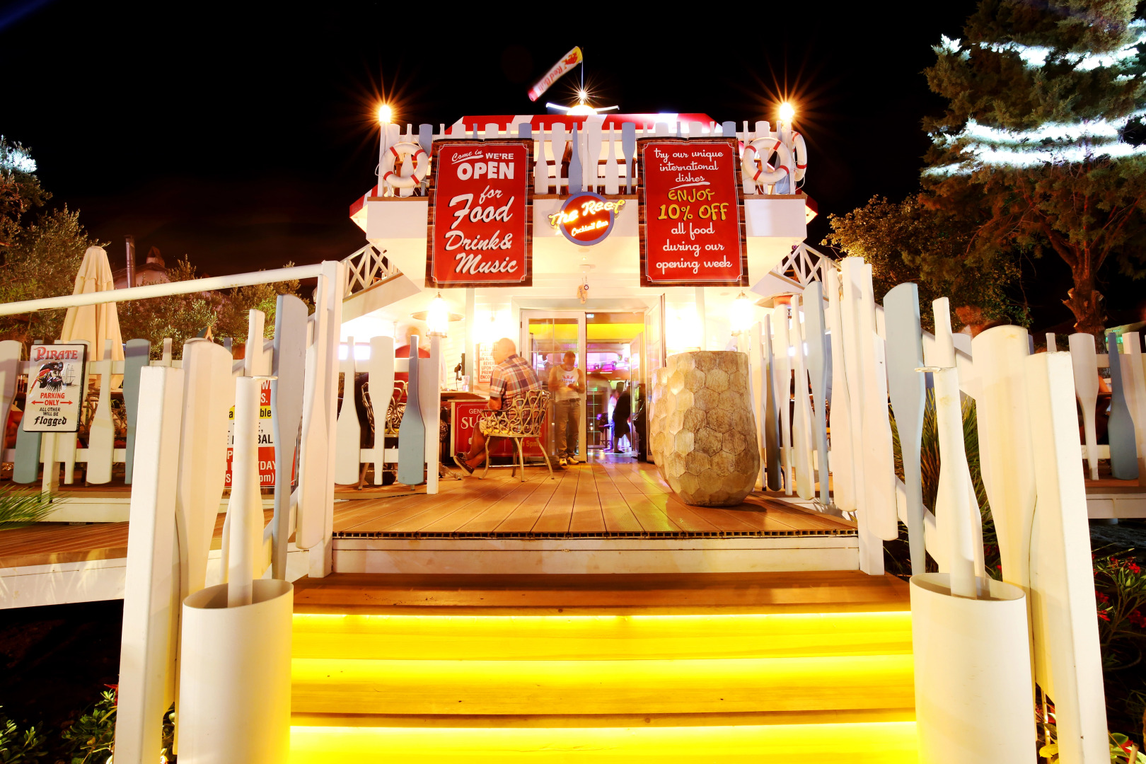 The PINEHILL Hotel & Suites