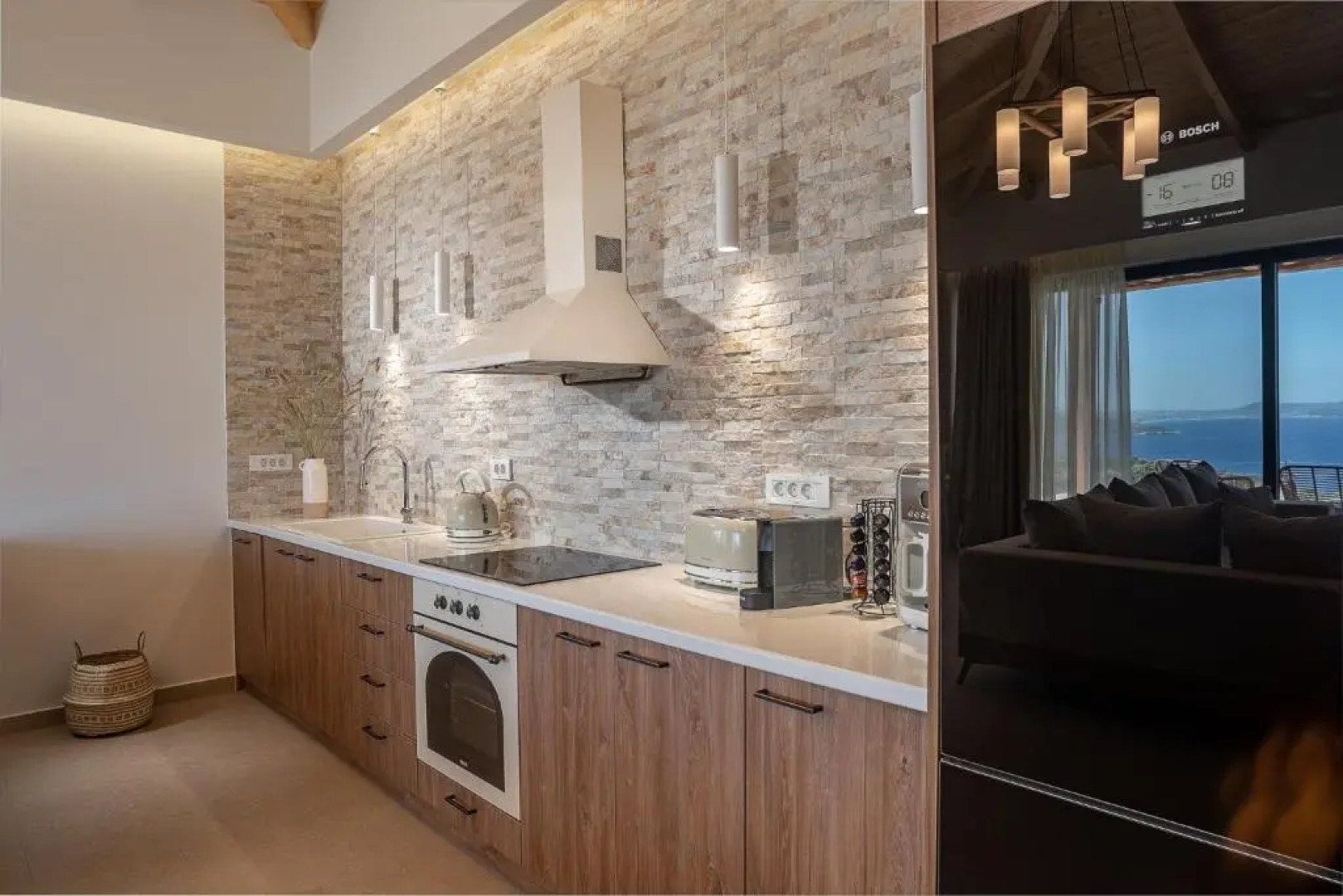 SUOLO di GIOIA Villa with magnificent sea view and infinity pool 18*4m